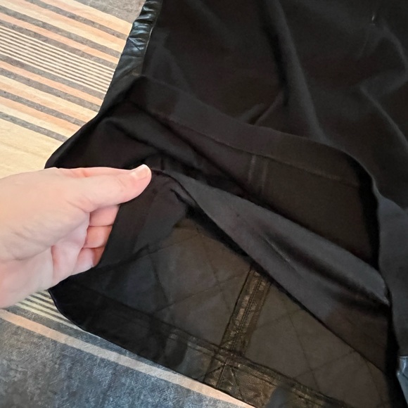 CHICO’S | 1 | Faux Quilted Leather SKIRT - Picture 10 of 12